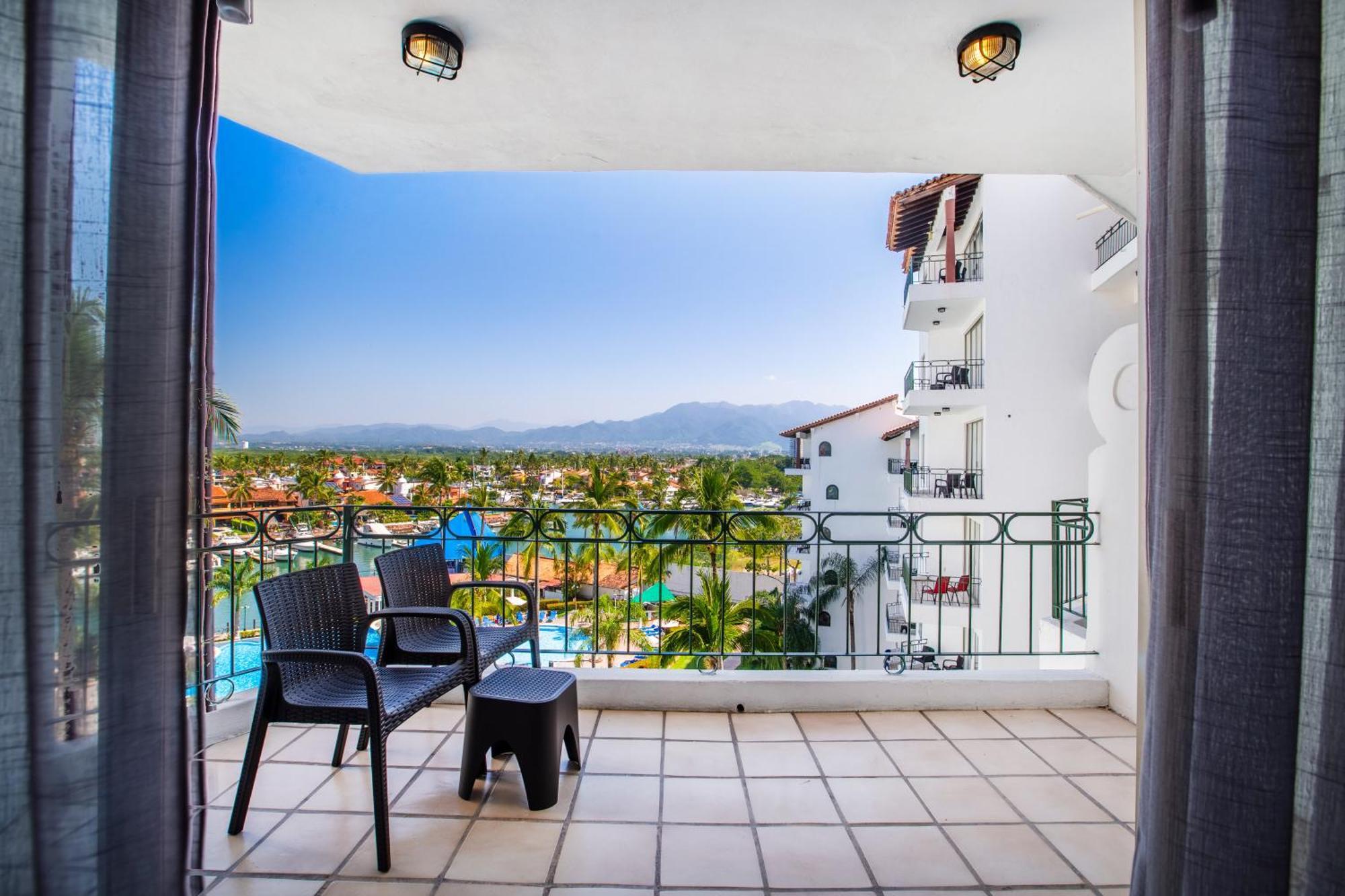 Vamar Vallarta All Inclusive Marina & Beach Resort Пуерто Валярта Екстериор снимка